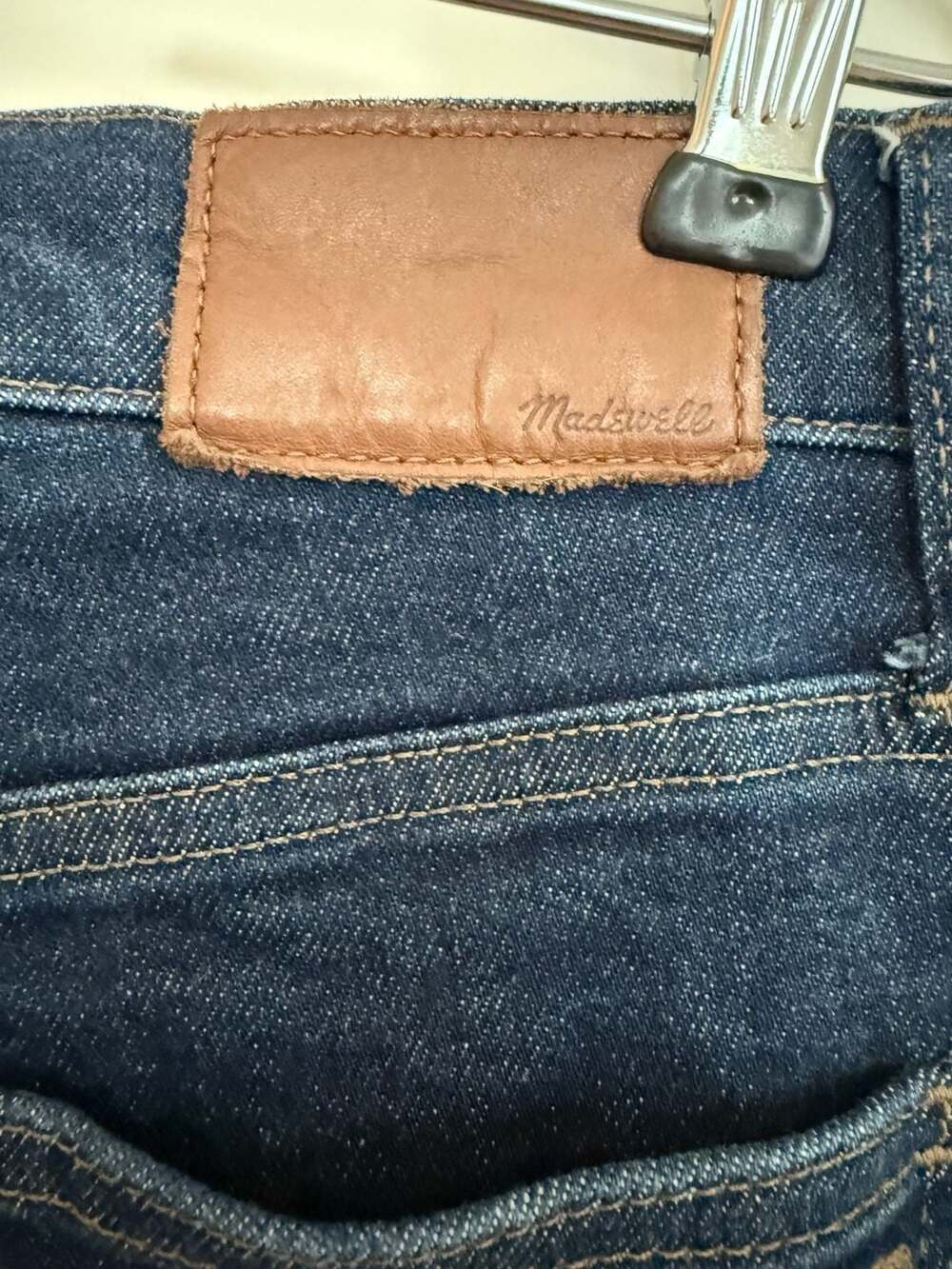 Madewell 9" Mid-Rise Skinny Jeans in Dark Wash Size 28 - Picture 3 of 7